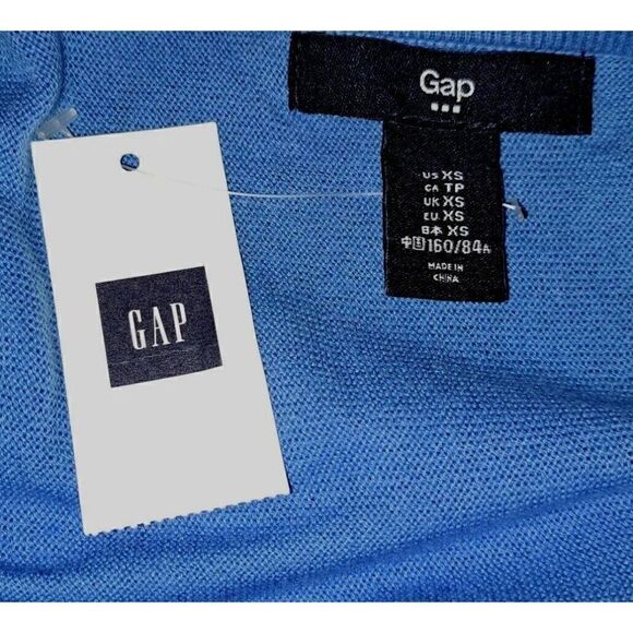 Gap Women's XS Blue wrap sweater NEW With tags 30x22 - Picture 2 of 6